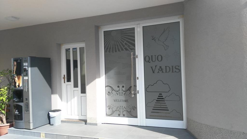 Hotel Quo Vadis Medugorje Bagian luar foto