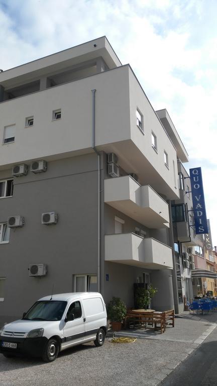Hotel Quo Vadis Medugorje Bagian luar foto